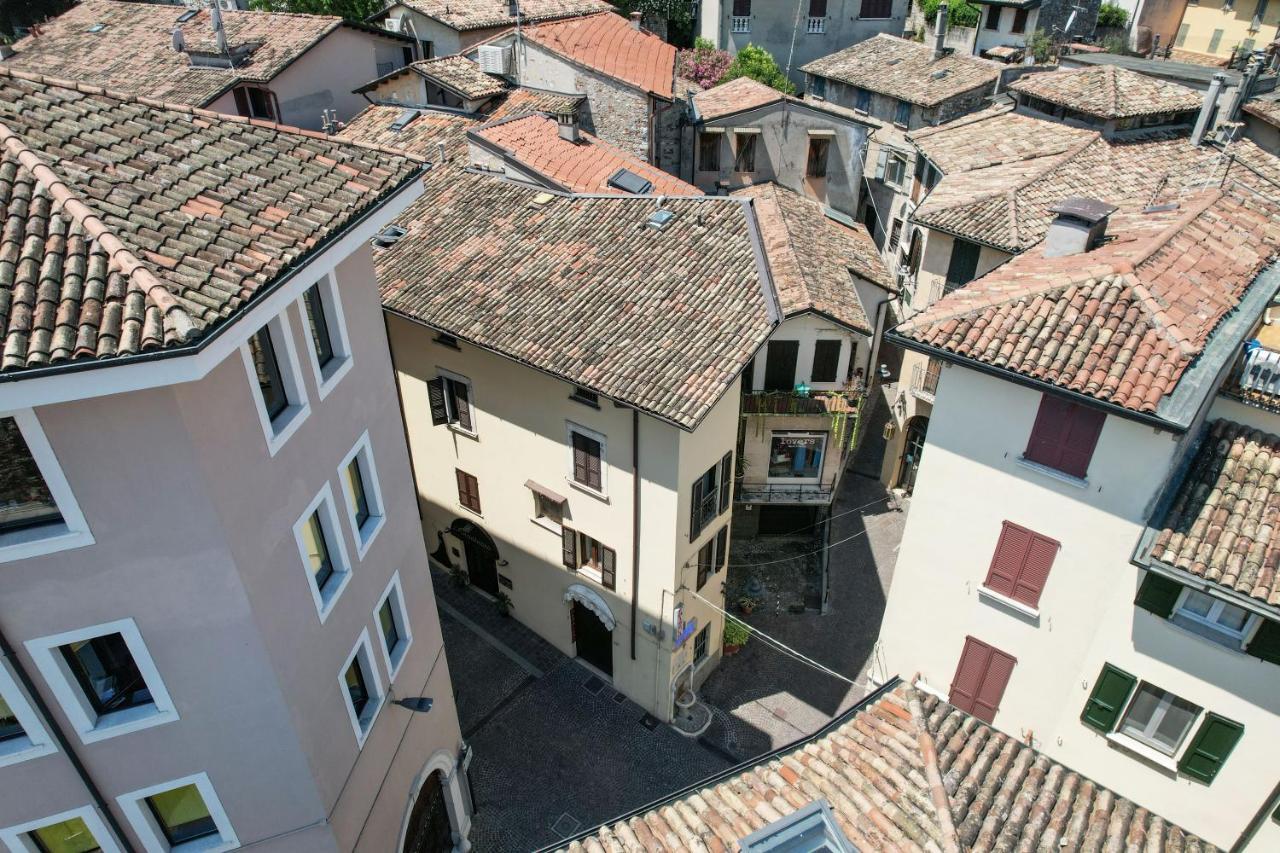 Steps From The Lake - Charme In The Inner City Desenzano del Garda Exteriör bild